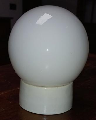 Lampadario a sfera in vetro