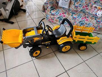 Trattore a pedali Peg-Perego
