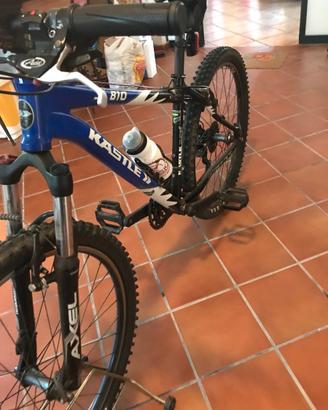 Mtb kastle sl 810