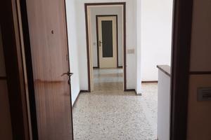 Trilocale di 100 mq  zona centro Voghera
