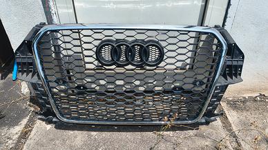 Griglia Audi RSQ3