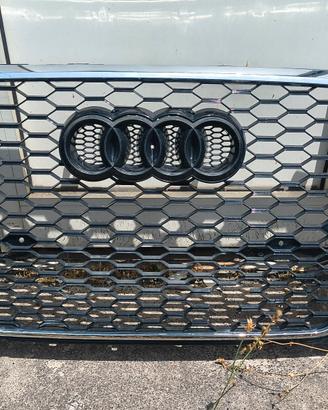 Griglia Audi RSQ3