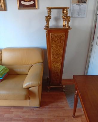 Colonna in legno