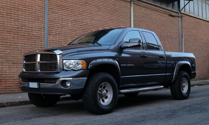 Dodge RAM 2500 5.9 Cummins