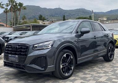 Audi Q2 S Line interno ed esterno 2.0 TDI 150...