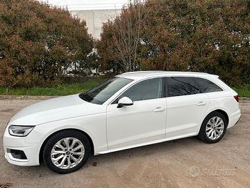 AUDI A4 Avant 40 g-tron S tronic