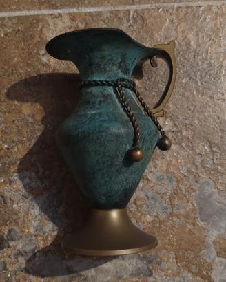 Brocca e vaso in ottone verde menta vintage