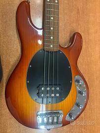 Basso Ernieball Musicman Sting Ray 4 corde