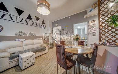 TRILOCALE AL PIANO TERRA CON BOX E CANTINA