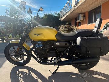 Moto Guzzi V7 Stone 850
