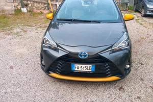 Toyota Yaris Hybrid 