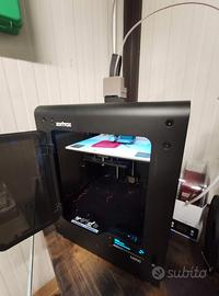 Zortrax M200 con chiusura superiore 