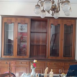 Mobile come nuovo Cristalliera