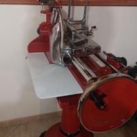 Affettatrice a volano ironweed