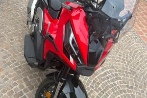 HONDA X-ADV 750 special edition zero sinistri