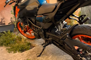 KTM duke 125