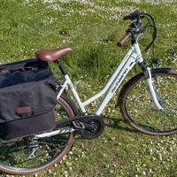 BIcicletta elettrica donna F.lli Schiano MAI usata