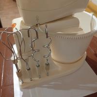 Impastatrice o sbattitore elettrico 