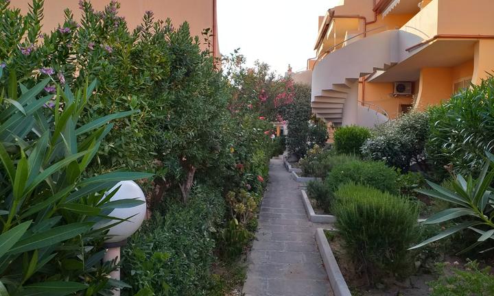 Sardegna Badesi Residence con Piscina