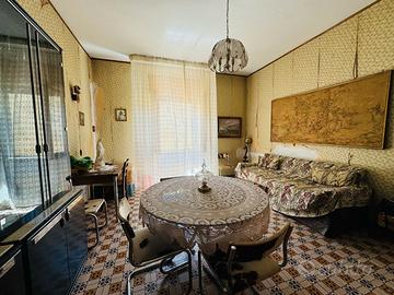 Materdomini: 140 mq con terrazzino