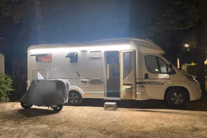 Adria axess 670 sp