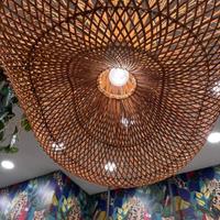 Lampadario con luce,  in bambu’  da soffitto