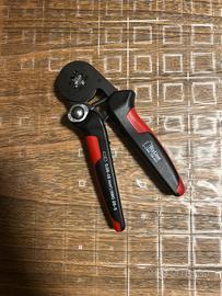 Pinza Crimpatrice BIZLINE 790 011