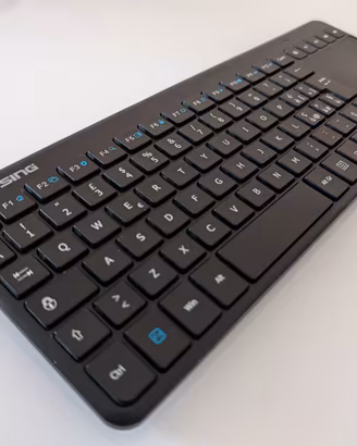 Tastiera Wireless VicTsing con Touchpad Integrato