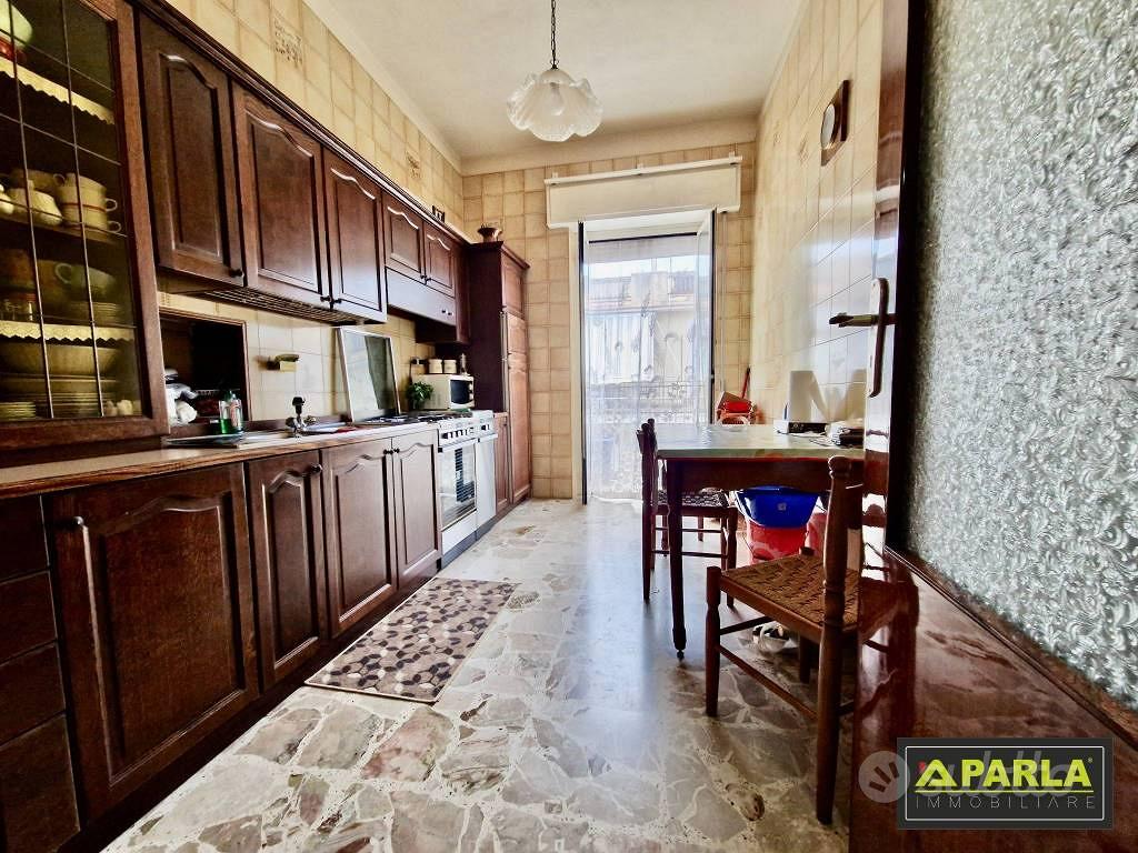 Appartamento di 200 m² con 5 locali e box auto dop - Altro