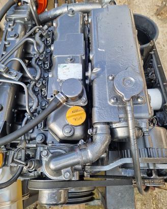 Motore Entrobordo Yanmar 4JH3E 56 CV + Invertitore