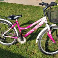 Bicicletta 24" da bambina con cestino KLASS WOLLY 