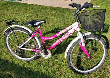 Bicicletta 24" da bambina con cestino KLASS WOLLY 