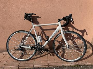 Bici da corsa canyon