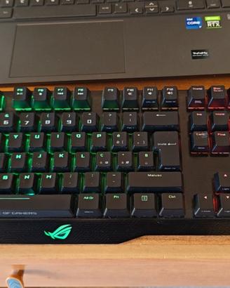 Tastiera gaming ASUS ROG CLAYMORE