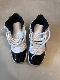 AIR JORDAN 11 RETRO