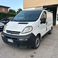 Opel Vivaro 27 1.9 DTI PC-TN Furgone