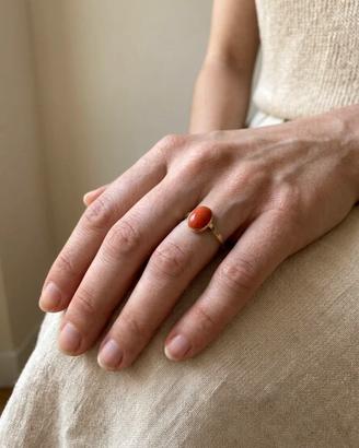 Anello  in Oro Giallo e Corallo Naturale