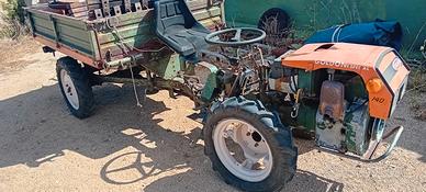 Trattore più motoagricola
