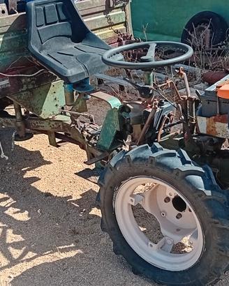 Trattore più motoagricola