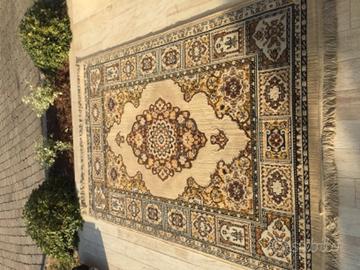 Tappeto in polipropilene100%provenienza Matoccoy