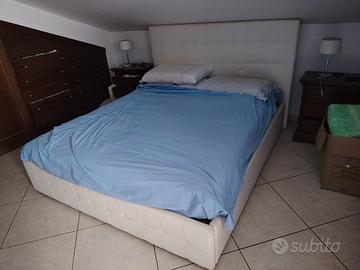 letto matrimoniale con rete a doghe
