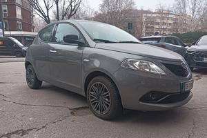 Lancia Ypsilon 1.0 Firefly Hybrid Gold