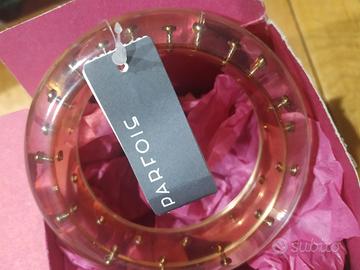 bracciale punk dark  resina con viti all'interno