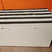 Cassapanca IKEA con cuscino 