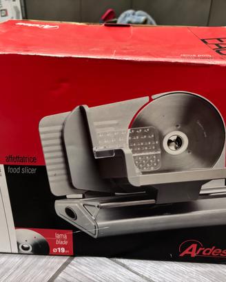 Affettatrice Ardes 8003 nuova