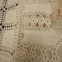 coperta antica lavorata ad uncinetto