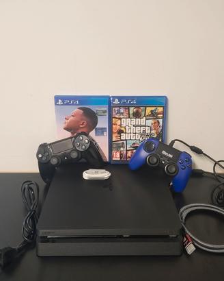 PlayStation 4 Slim + 2 controller + fifa + gta