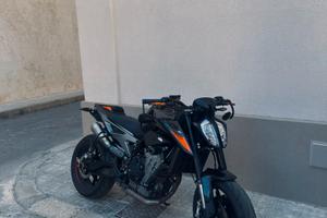 Ktm duke 790