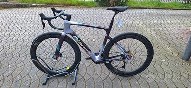 BIANCHI INFINITO LAUNCH EDITION