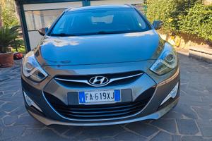 Hyundai i40 wagon 1.7crdi business anno 2015 136CV